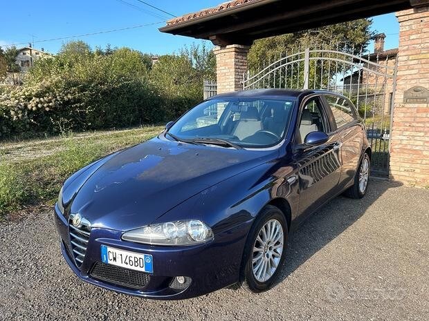Foto ALFA ROMEO 147 2ª serie
