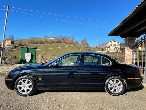 JAGUAR S-Type  (X206-X207) S-Type (X207) 3.0 V6 cat Executive