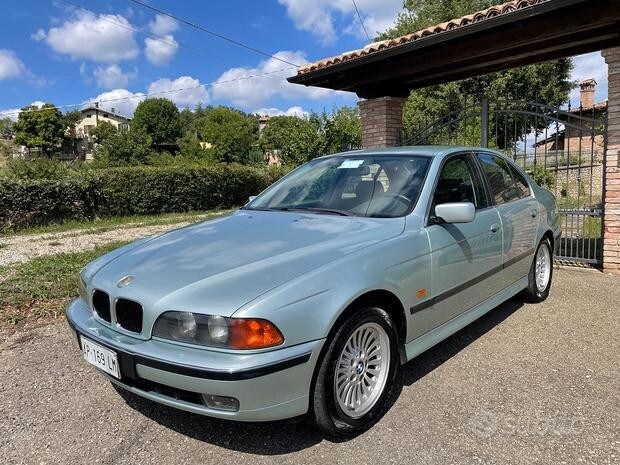 Foto BMW Serie 5       (E39)